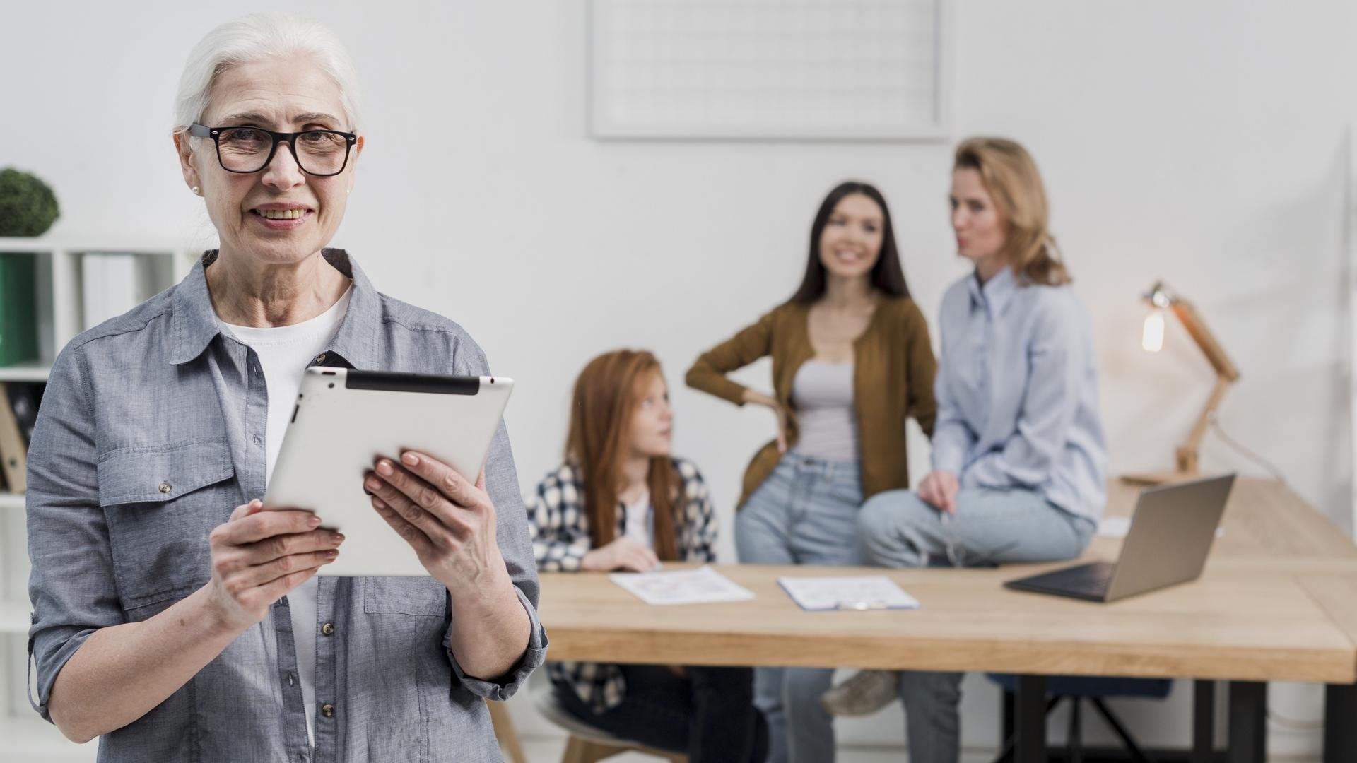 Overcoming Age Bias in the Job Market: Navigating Ageism in Hiring